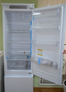 Встраиваемый холодильник WHIRLPOOL ART 9812/A+ SF фото