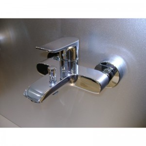 Смеситель для ванны однорычажный Hansgrohe Metris 31480000