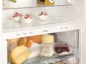 Холодильник встраиваемый Liebherr ICBN 3324 фото 2