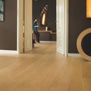 Ламинат Quick-Step Largo  natural varnished oak planks (LPU1284)