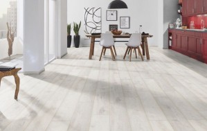Ламинат Krono Original Variostep Classic V4K336 Дуб Айсберг 8х192х1285 мм, 32 
класс фото в интерьере