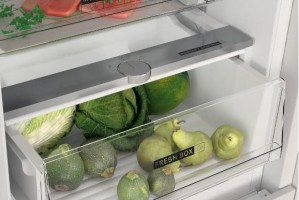 Встраиваемый холодильник Whirlpool WHC18T341 фото