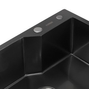 Кухонная мойка Platinum Handmade PVD 650х430х220 черная (толщина 3.0/1.5 
корзина и дозатор в комплекте) 33648 фото