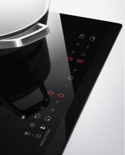 Варочная поверхность индукционная Electrolux IPE6440KX фото