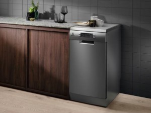 Посудомоечная машина отдельно стоящая Electrolux SES42201SX фото