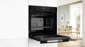 Духовой шкаф Bosch HJA737BA0 черное стекло