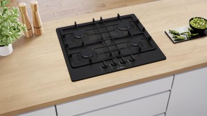 Газовая варочная поверхность Bosch PGP6B6K90R черная эмаль
