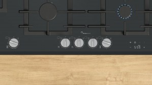 Газовая варочная поверхность Bosch PRS9A6H40 90 см черное стекло фото