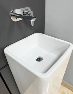 Умывальник VBI BOLONIA WHITE напольный VBI-019000 фото