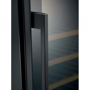 Вбудована винна шафа Electrolux EWS4052B5B фото