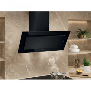 Похила витяжка Electrolux LFV329K чорна 90 см фото