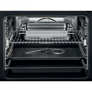 Духова шафа з парою Electrolux EOABS39WZ SteamPro PRO 900 чорна фото