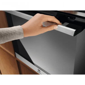 Духова шафа Electrolux EOE8P38X SenseCook SENSE 800 чорна фото