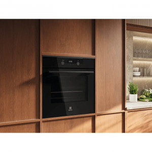Духова шафа Electrolux KODEH10H SurroundCook SteamBake 500 чорна фото