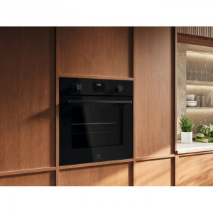 Духова шафа Electrolux LOFGF00BK чорна фото