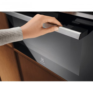 Компактна духова шафа Electrolux EVM8E09X мікрохвилі + гриль вбудована нержавіюча сталь фото
