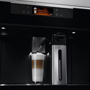 Вбудована кавоварка Electrolux KBC85X фото
