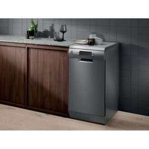 Окремостояча посудомийна машина Slimline Electrolux ESS64321SX фото