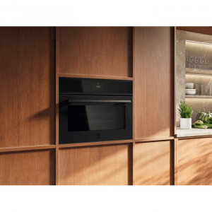 Вбудована мікрохвильова піч з грилем Electrolux EVM9E2XT фото