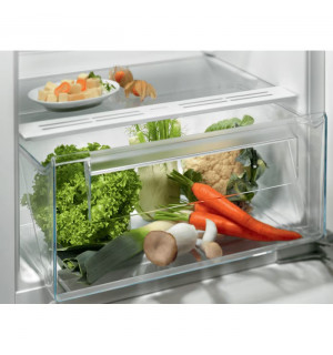 Вбудований холодильник Electrolux LFB3AE12S 121.8 см фото