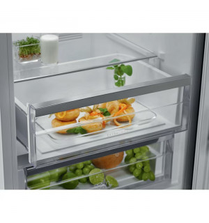 Окремостоячий холодильник Electrolux LNT7ME36X3 201 см нержавіюча сталь фото