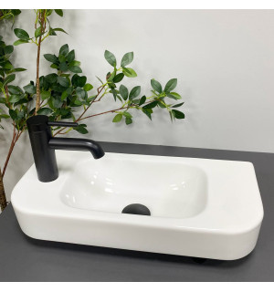 Умывальник VBI APRILIA R WHITE подвесной VBI-015607